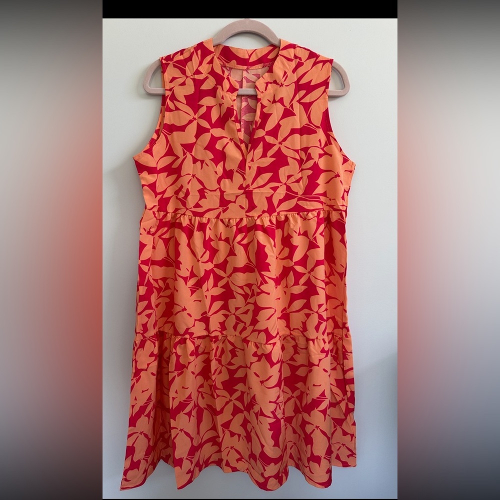 8/$20 Vibrant Orange and Red Dress. Colours are beautiful size XL New